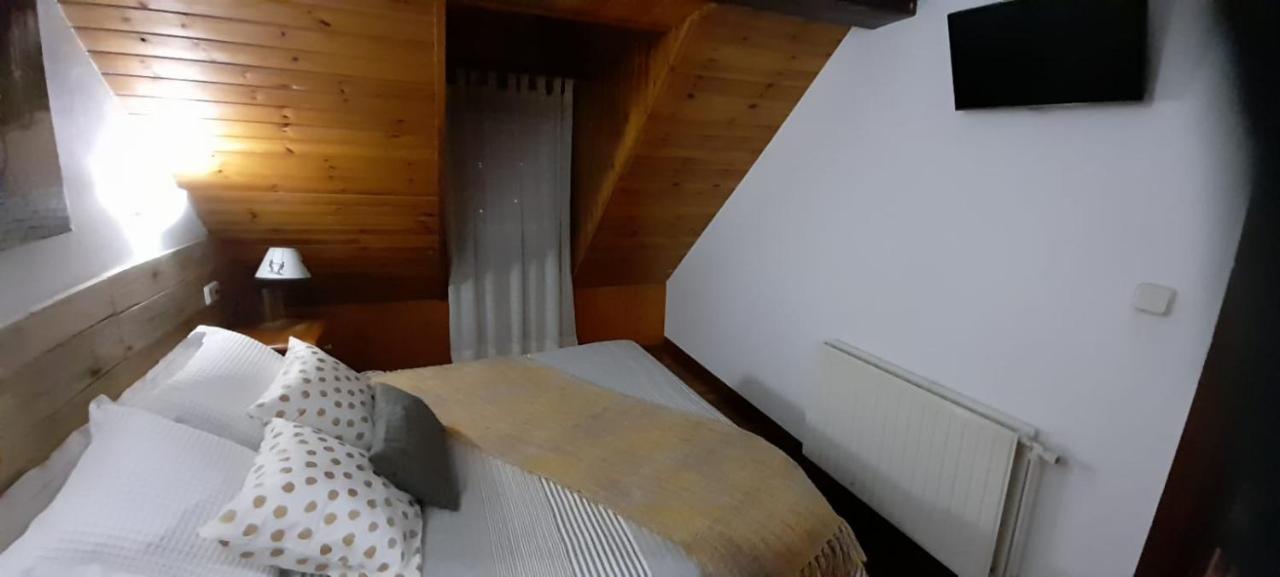 Co D'Eric Apartment Vielha Ngoại thất bức ảnh